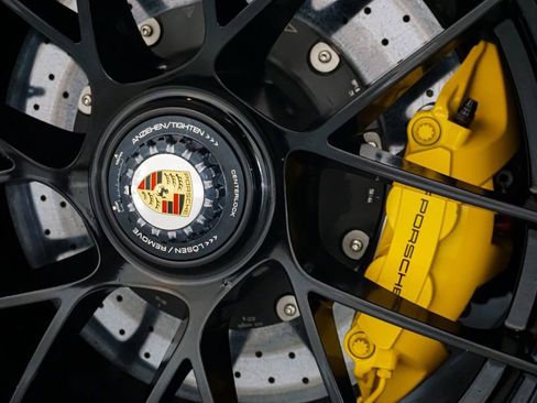 Used 2019 Porsche 911 4 Coupe image 41