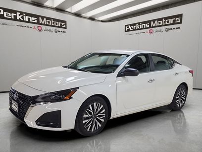 Used 2025 Nissan Altima 2.5 SV