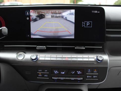 Used 2025 Hyundai Kona SEL FWD image 23
