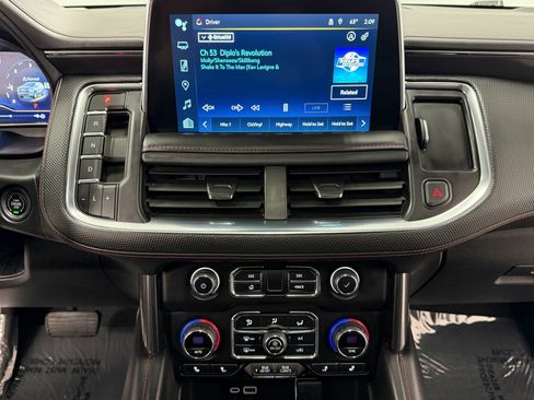 Used 2024 Chevrolet Suburban RST w/ Luxury Package image 26