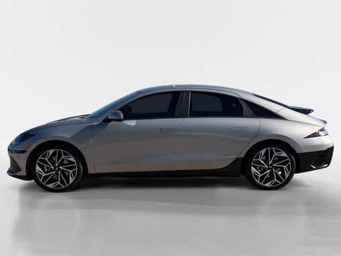 Certified 2025 Hyundai Ioniq 6 SEL image 8