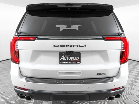 Used 2026 GMC Yukon Denali Ultimate AWD/4WD image 6