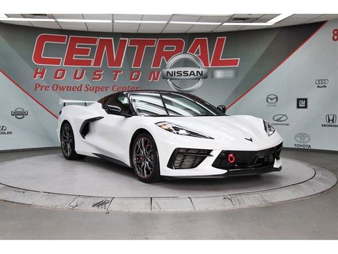 Used 2023 Chevrolet Corvette Stingray Preferred Conv w/ 2LT image 1