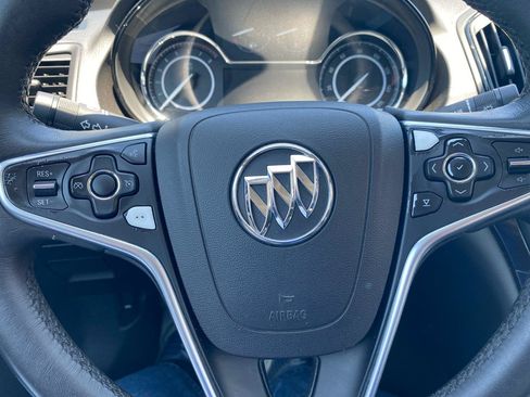 Used 2017 Buick Regal Sport Touring FWD image 18