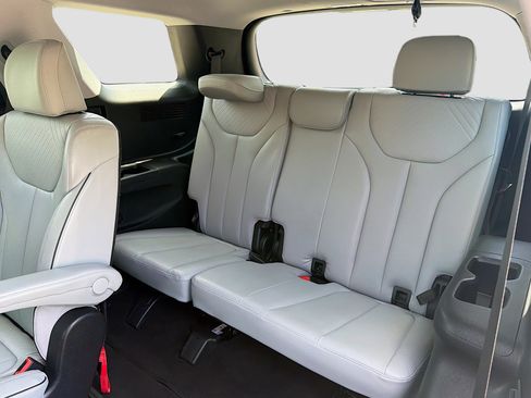 Used 2023 Hyundai Palisade SEL FWD image 37