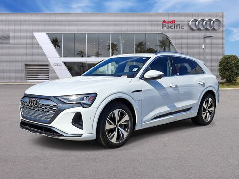 Certified 2024 Audi Q8 e-tron Premium Plus w/ Premium Plus Package AWD/4WD image 1