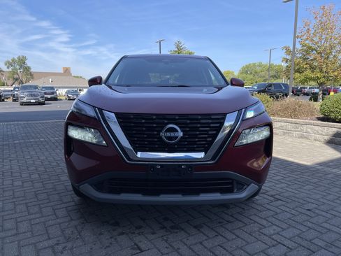 Used 2023 Nissan Rogue SV image 9