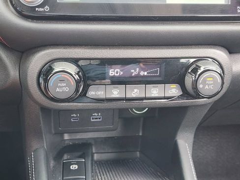 Used 2023 Nissan Kicks SR w/ Interior Electronics Package FWD image 14