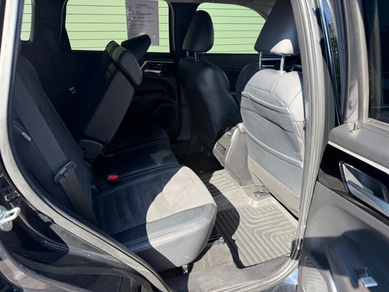 Used 2024 Mitsubishi Outlander SE AWD/4WD image 28