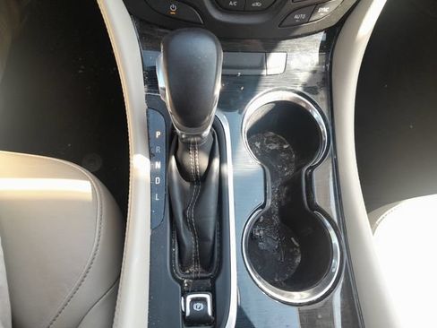 Used 2018 Buick Envision Essence FWD image 14