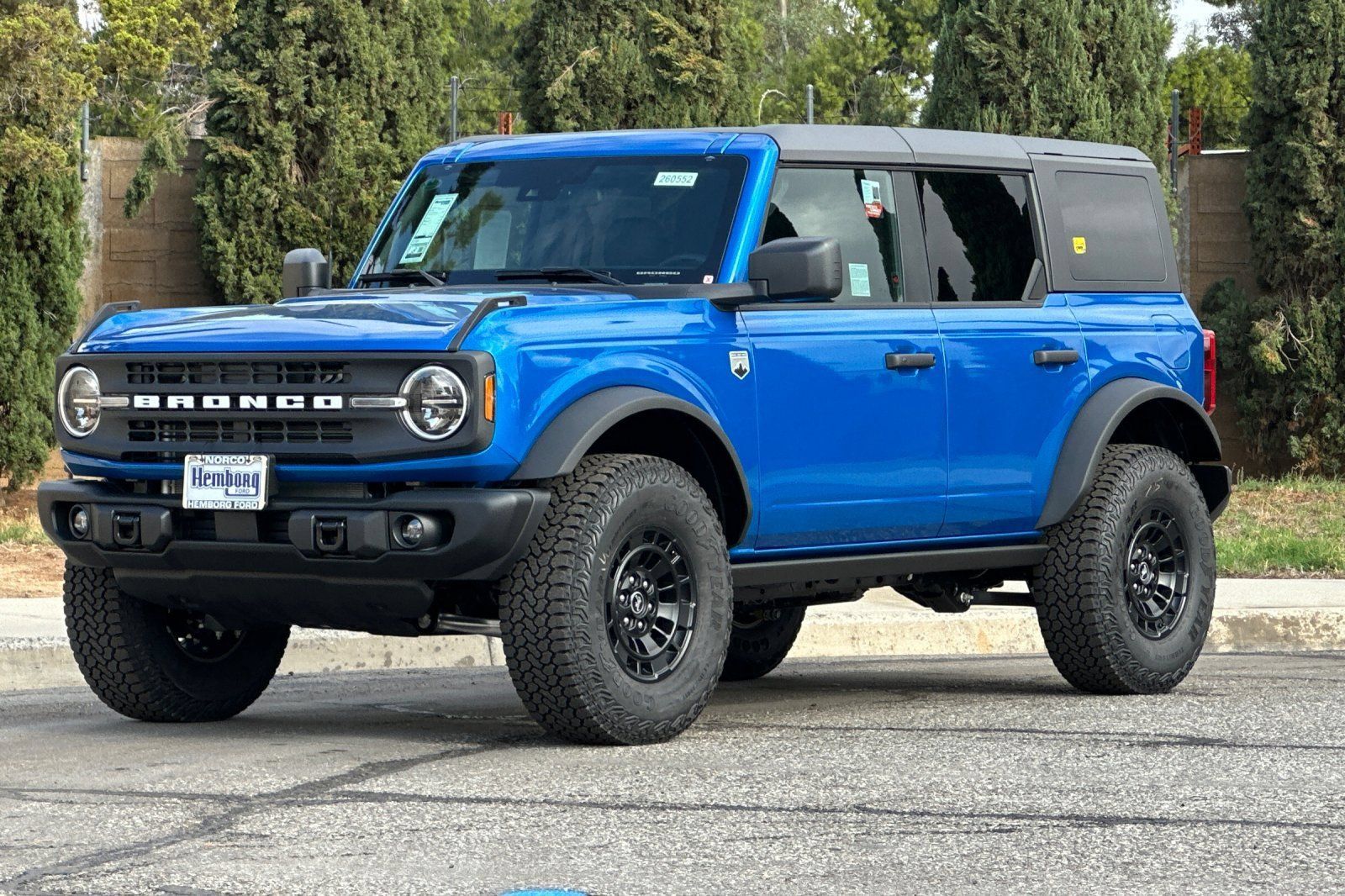 New 2026 Ford Bronco Big Bend w/ Black Diamond Package AWD/4WD image 8