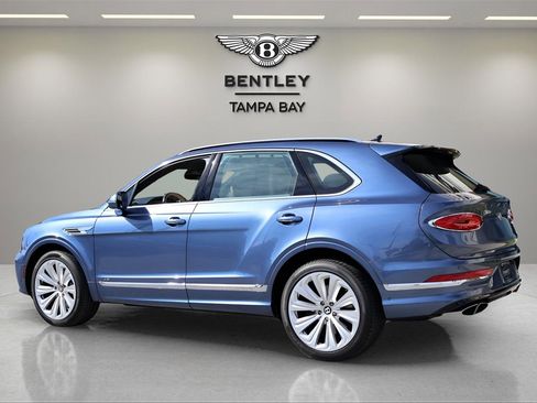 Certified 2021 Bentley Bentayga image 3