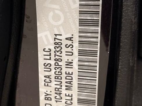 Certified 2023 Jeep Grand Cherokee L Limited w/ Luxury Tech Group II RWD image 39