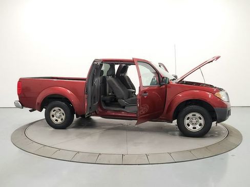 Used 2015 Nissan Frontier S image 16