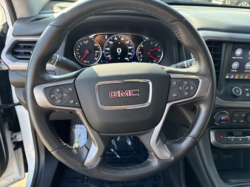 Used 2022 GMC Acadia AT4 w/ Technology Package image 24