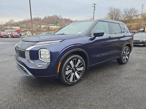 New 2026 Mitsubishi Outlander SEL image 9