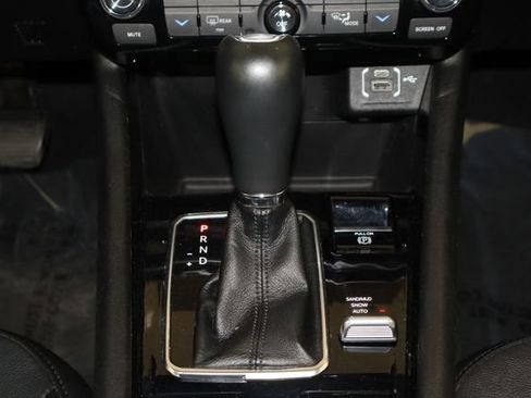 Used 2023 Jeep Compass Limited AWD/4WD image 25