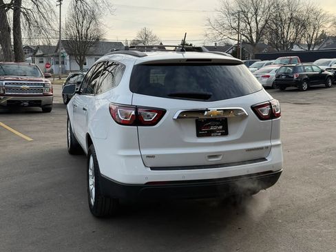 Used 2016 Chevrolet Traverse LT w/ Style and Technology Package image 5