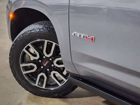 Used 2021 GMC Yukon XL AT4 w/ AT4 Premium Plus Package AWD/4WD image 23