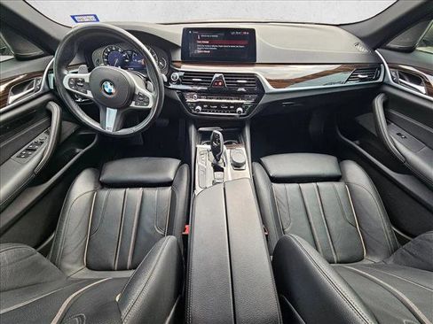 Used 2019 BMW 540i image 13