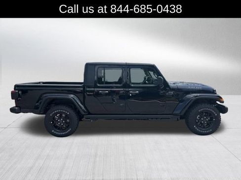 New 2026 Jeep Gladiator Sport AWD/4WD image 4