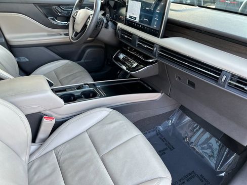 Certified 2024 Lincoln Corsair Reserve w/ Equipment Group 201A image 17