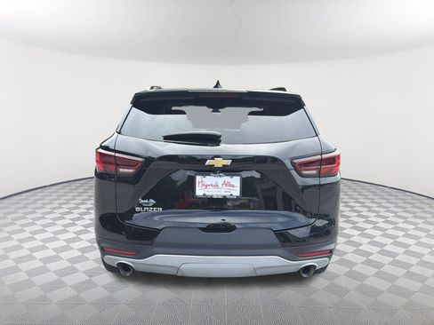 Certified 2023 Chevrolet Blazer LT w/ Convenience Package FWD image 5