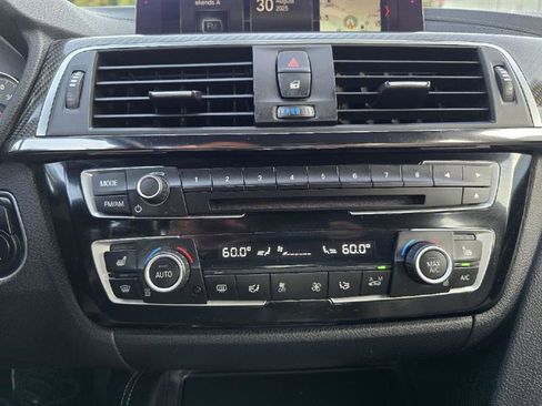 Used 2018 BMW M3 image 43