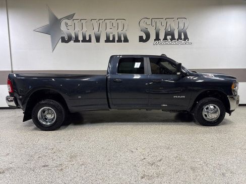 Used 2021 RAM 3500 Big Horn image 41