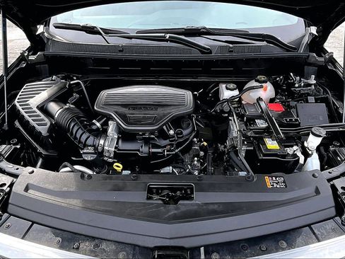 Used 2025 Cadillac XT6 Premium Luxury image 10