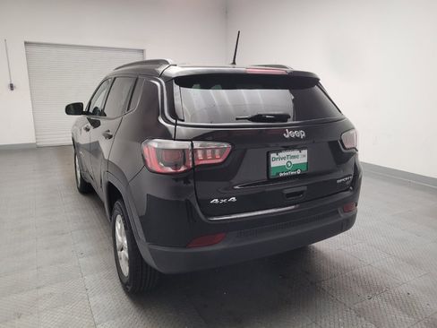 Used 2018 Jeep Compass Sport AWD/4WD image 6