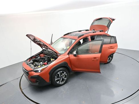 Used 2024 Subaru Crosstrek 2.0i Premium image 34
