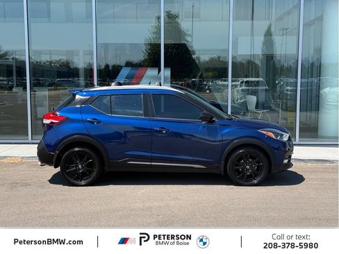 Used 2020 Nissan Kicks SR w/ SR Premium Package FWD image 6
