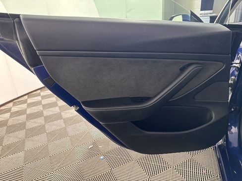 Used 2020 Tesla Model 3 Performance image 18