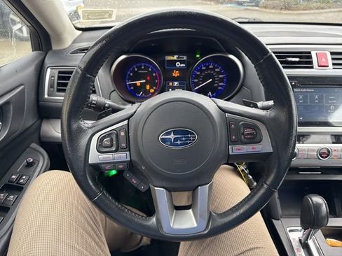 Used 2017 Subaru Legacy 2.5i Premium image 16