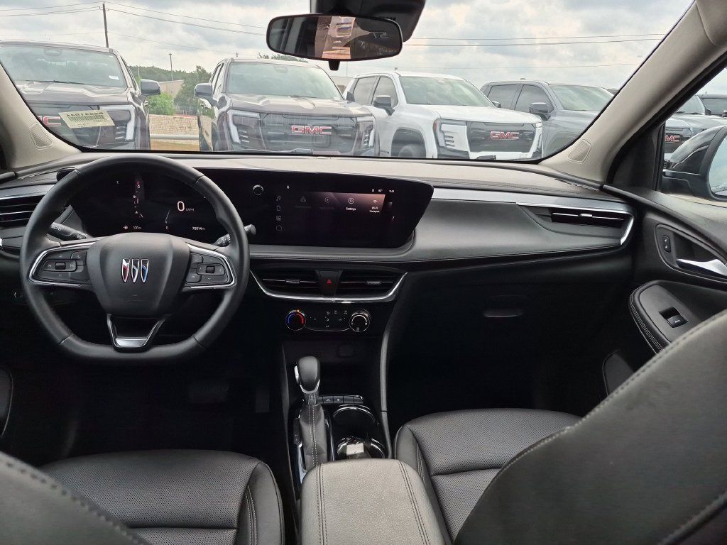 Used 2024 Buick Encore GX Sport Touring FWD image 28