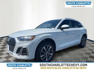 Used 2023 Audi Q5 2.0T Premium w/ Convenience Package AWD/4WD video 1
