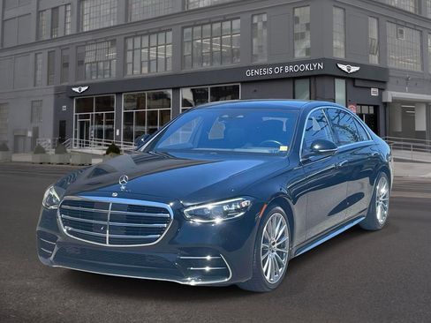 Used 2023 Mercedes-Benz S 580 4MATIC Sedan image 3