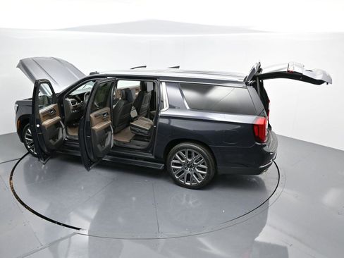 Used 2025 GMC Yukon XL Denali Ultimate w/ LPO, Floor Liner Package image 49