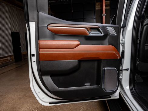 Used 2024 GMC Sierra 1500 Denali Ultimate image 38