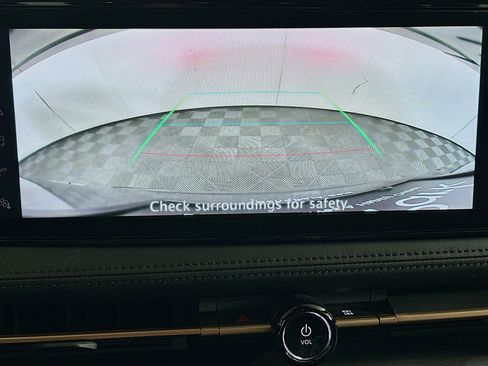 Used 2023 Nissan Ariya FWD image 23