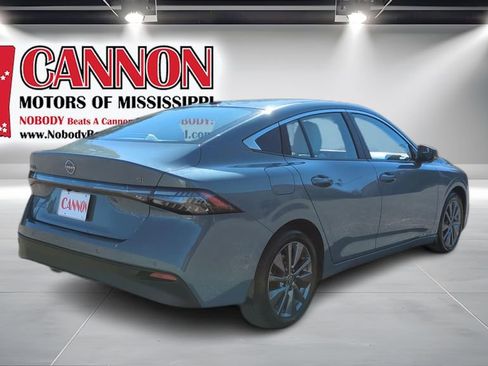 New 2026 Nissan Sentra SL w/ Floor Mat Package FWD image 5
