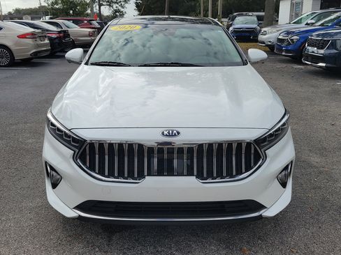 Certified 2020 Kia Cadenza Limited image 2