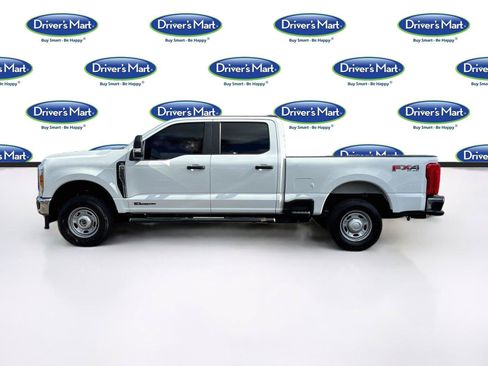 Used 2023 Ford F250 XL w/ FX4 Off-Road Package AWD/4WD image 4