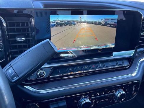 Used 2025 GMC Sierra 1500 SLT image 23