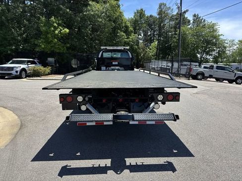 New 2026 Ford F650 2WD SuperCab Super Duty image 7