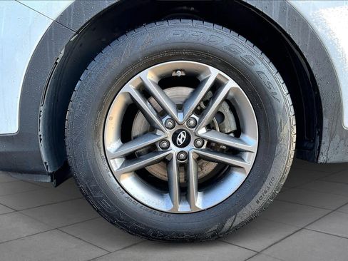 Used 2018 Hyundai Santa Fe Sport image 10