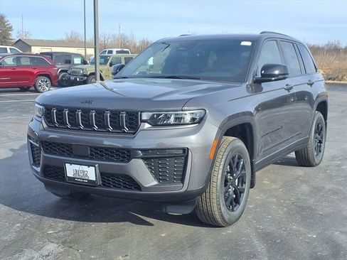New 2026 Jeep Grand Cherokee Altitude AWD/4WD image 29