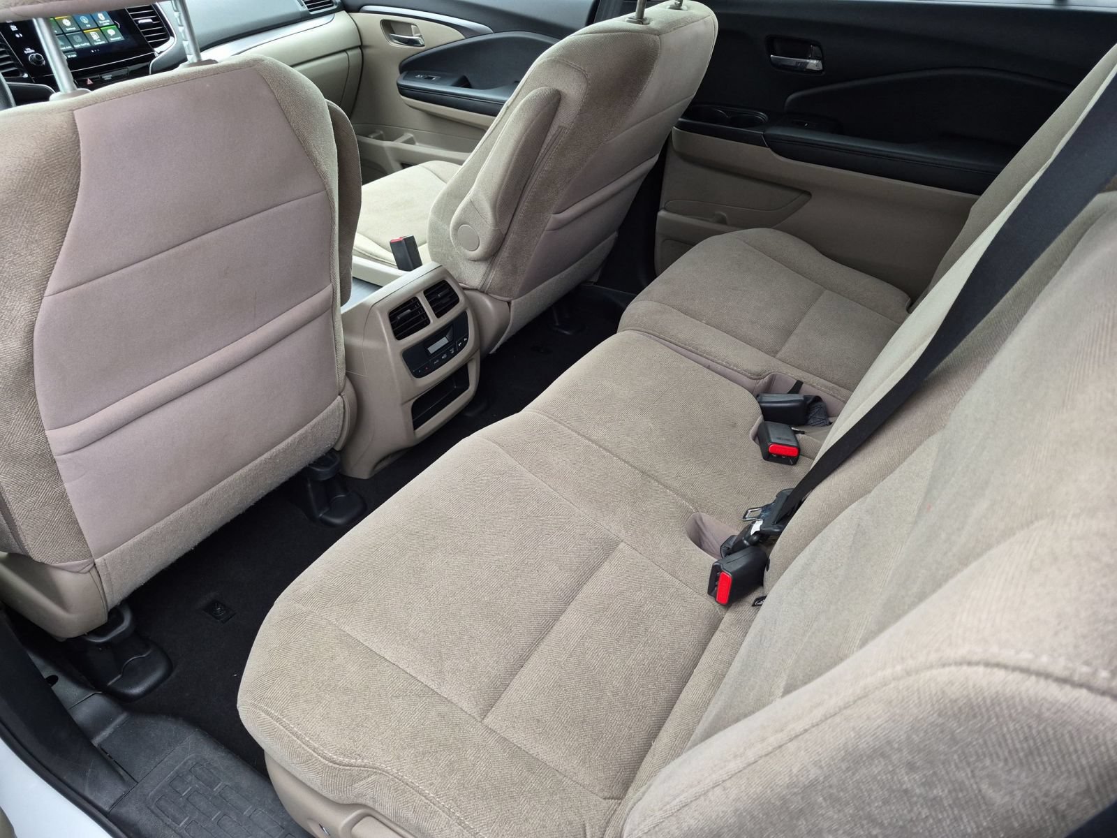 Used 2021 Honda Pilot EX image 27