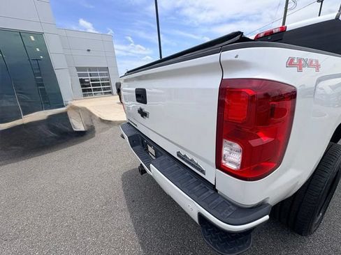 Used 2017 Ford F150 Lariat w/ Equipment Group 502A Luxury AWD/4WD image 42